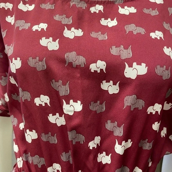 Everly Elephant Print Burgandy Mini Dress Size Small - Picture 6 of 8